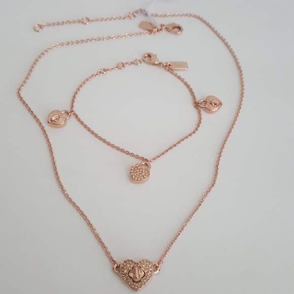New Coach Rose Gold Turnlock Heart Bling Bracelet - Picture 3 of 4